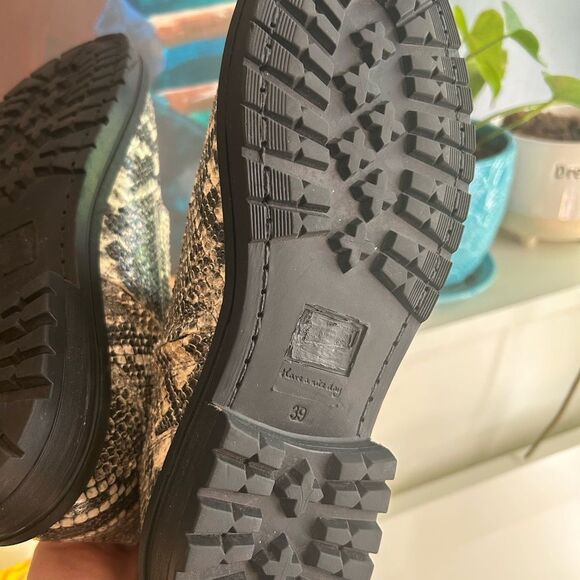 Salt + Umber Sustainable Eco Chic Snakeskin Combat Boots 39/8.5 - Picture 13 of 16